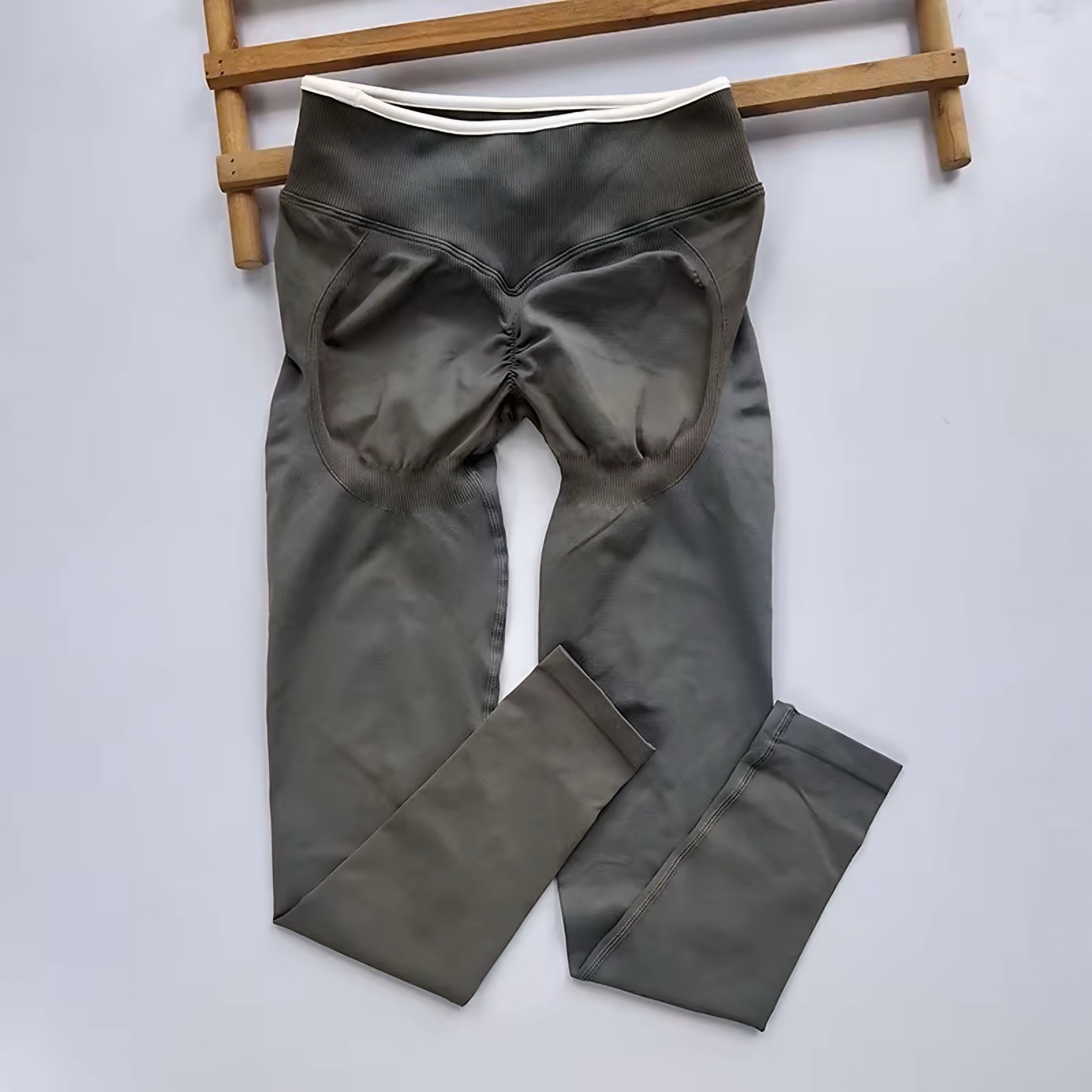 ONEV Sculpted Leggings